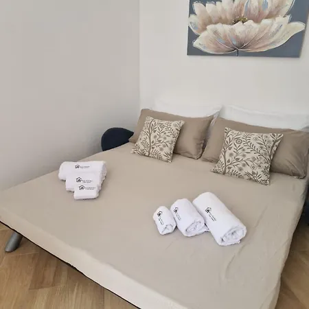 Myra Дом отдыха *