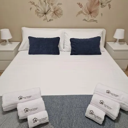 Myra * Сиракузы